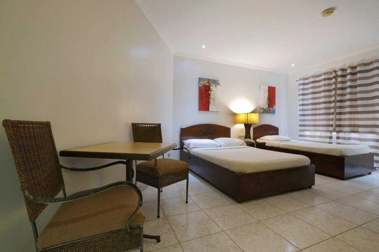 Palazzo Pensionne Cebu Esterno foto